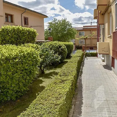 Centrico Con Piscina Apartment Ávila